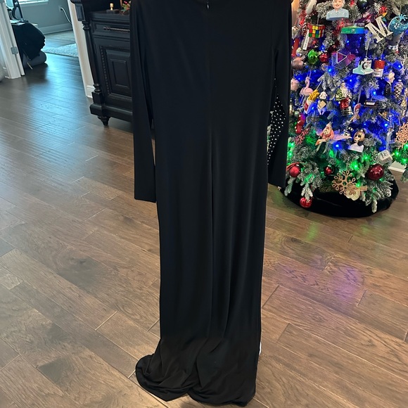 Calvin Klein Rhinestone Embellished Evening Gown/Black - 29703 - Picture 4 of 4